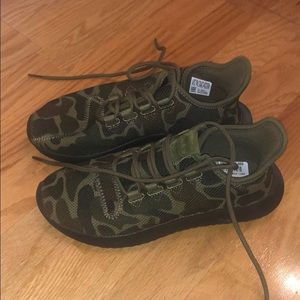 Camo adidas